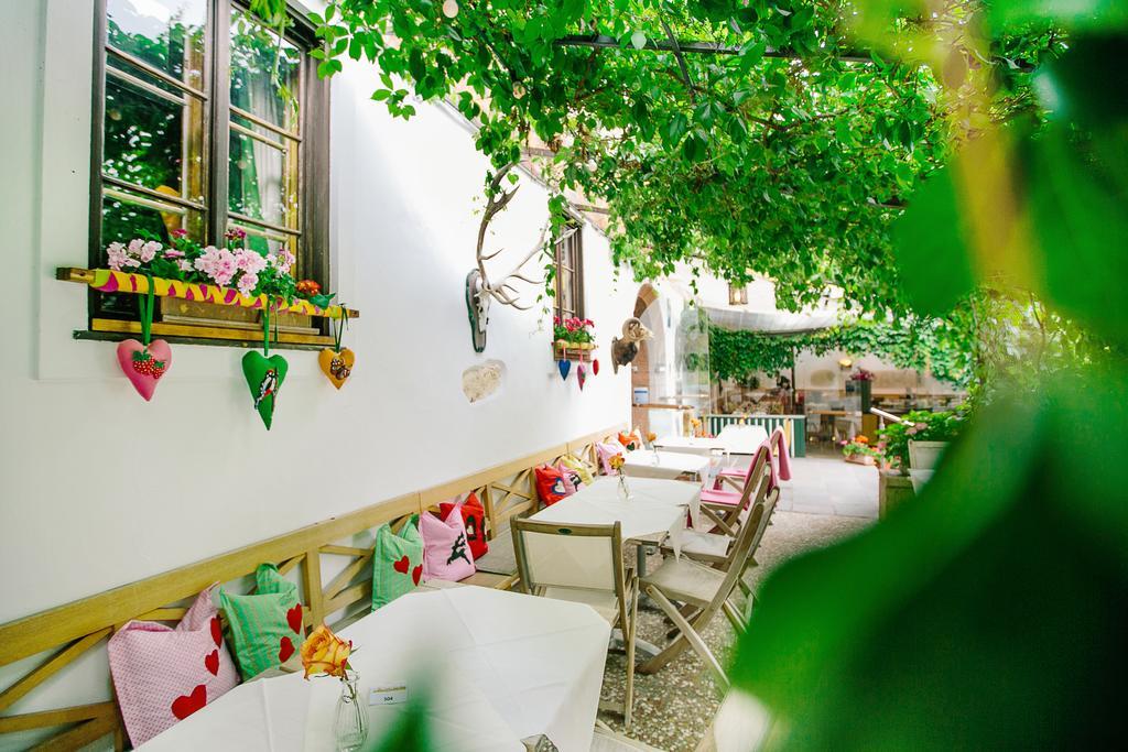 Hotel Gasthof Zur Post Sankt Gilgen Bagian luar foto