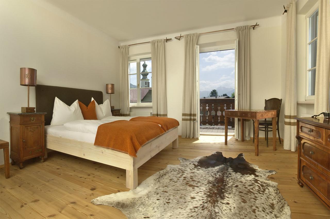 Hotel Gasthof Zur Post Sankt Gilgen Bagian luar foto